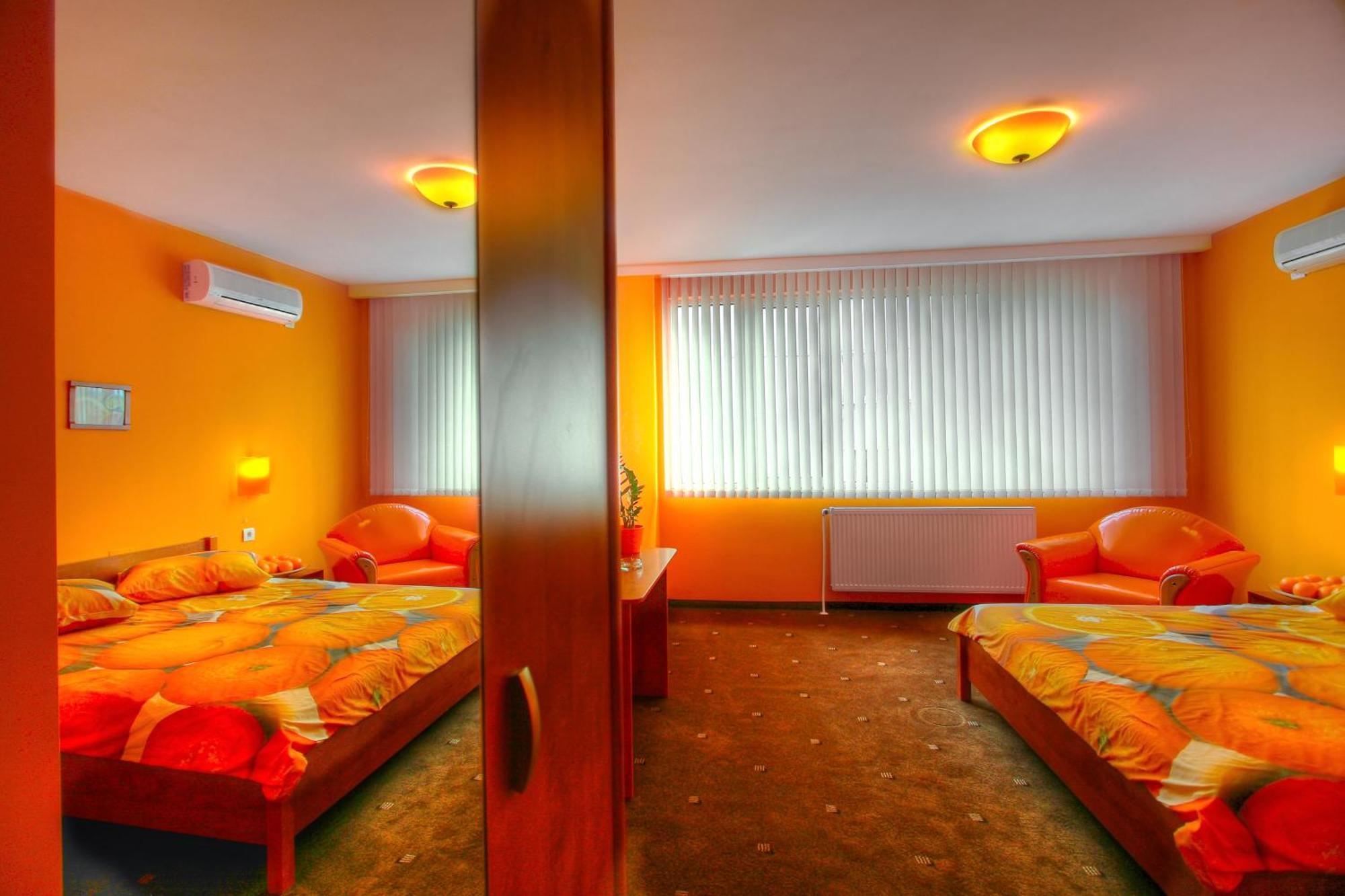 Family Hotel Mania Stara Zagora Exterior foto
